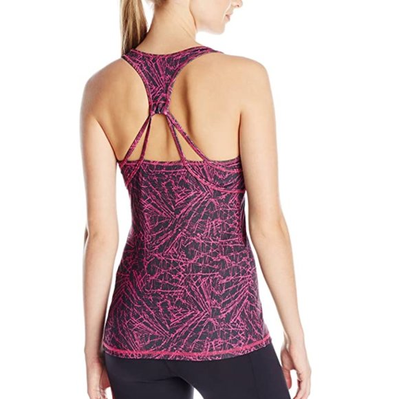 Steve Madden Tops - STEVE MADDEN work out top in black and pink